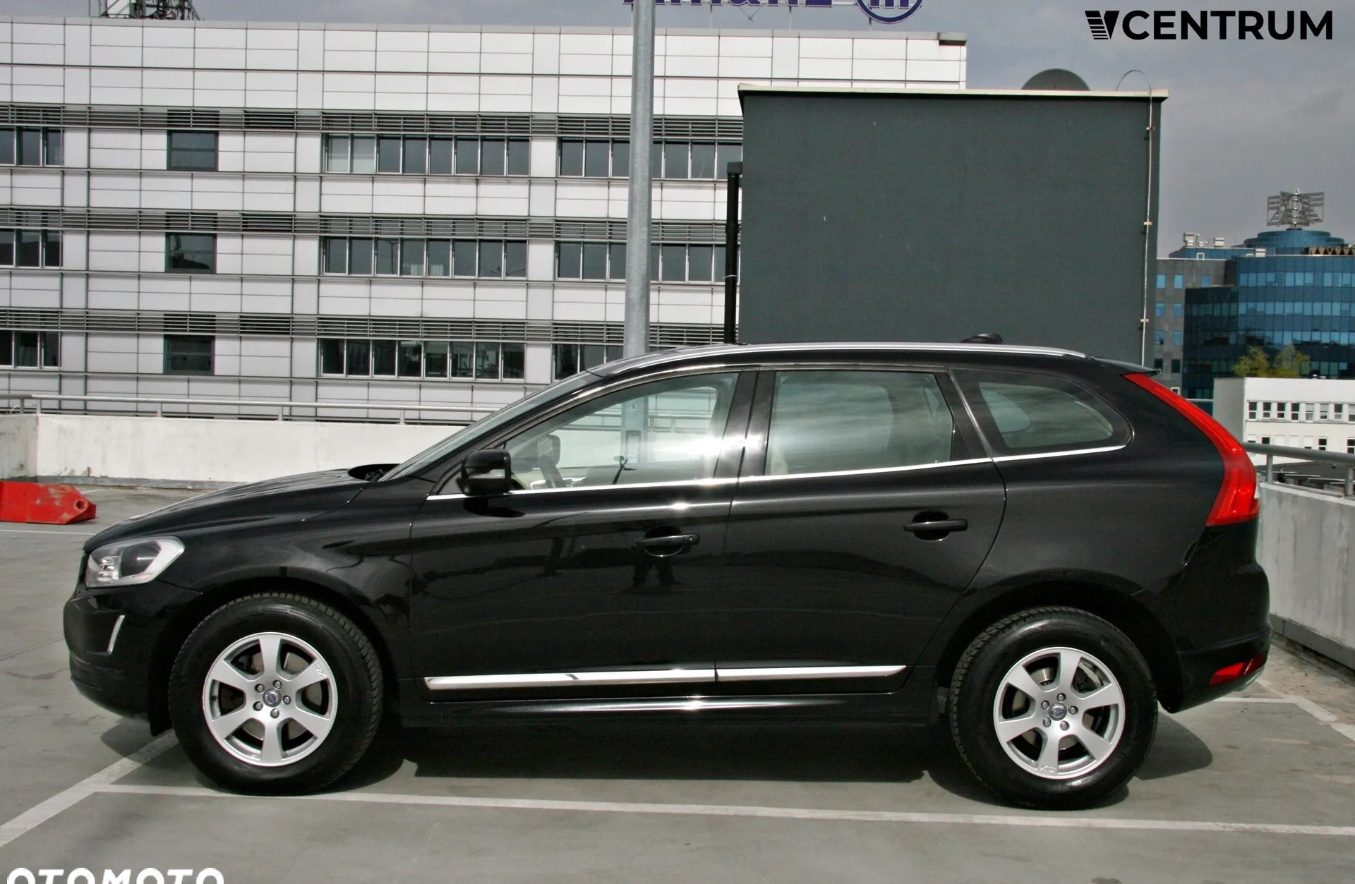 Volvo XC 60 cena 69900 przebieg: 142075, rok produkcji 2013 z Iwonicz-Zdrój małe 67